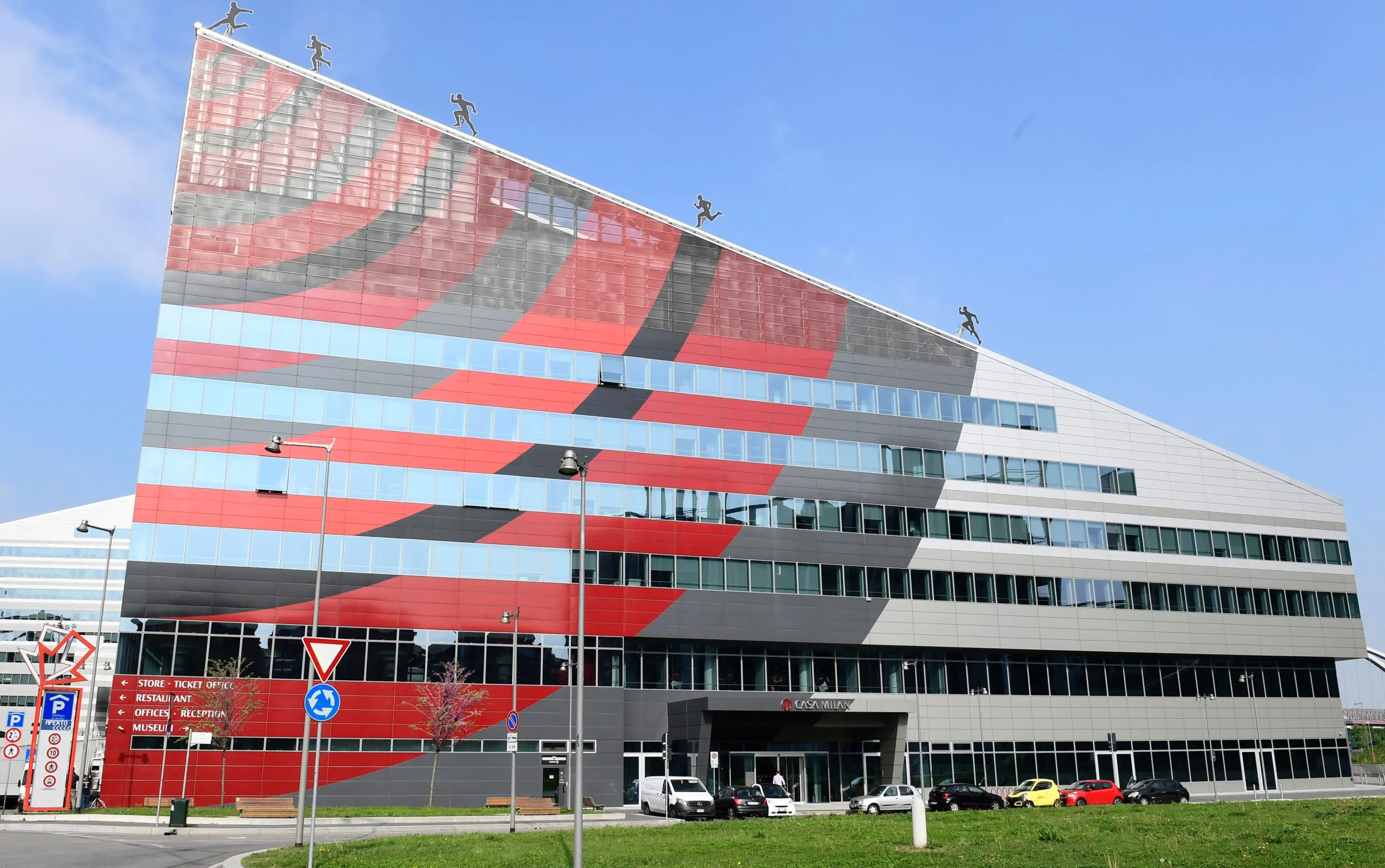 Cessione Milan, tensione tra Elliott e Investcorp: il motivo