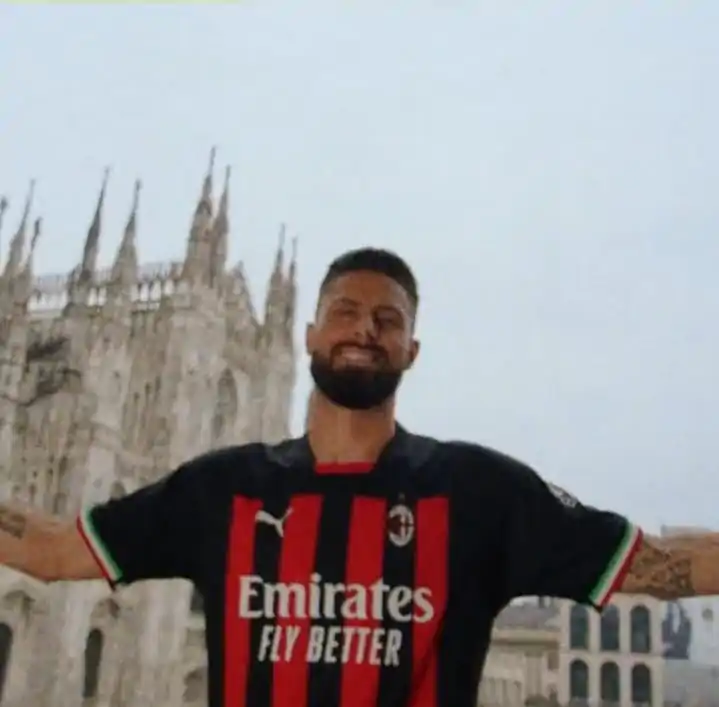 Perché sulla nuova maglia del Milan non c’è lo scudetto? Svelato il motivo