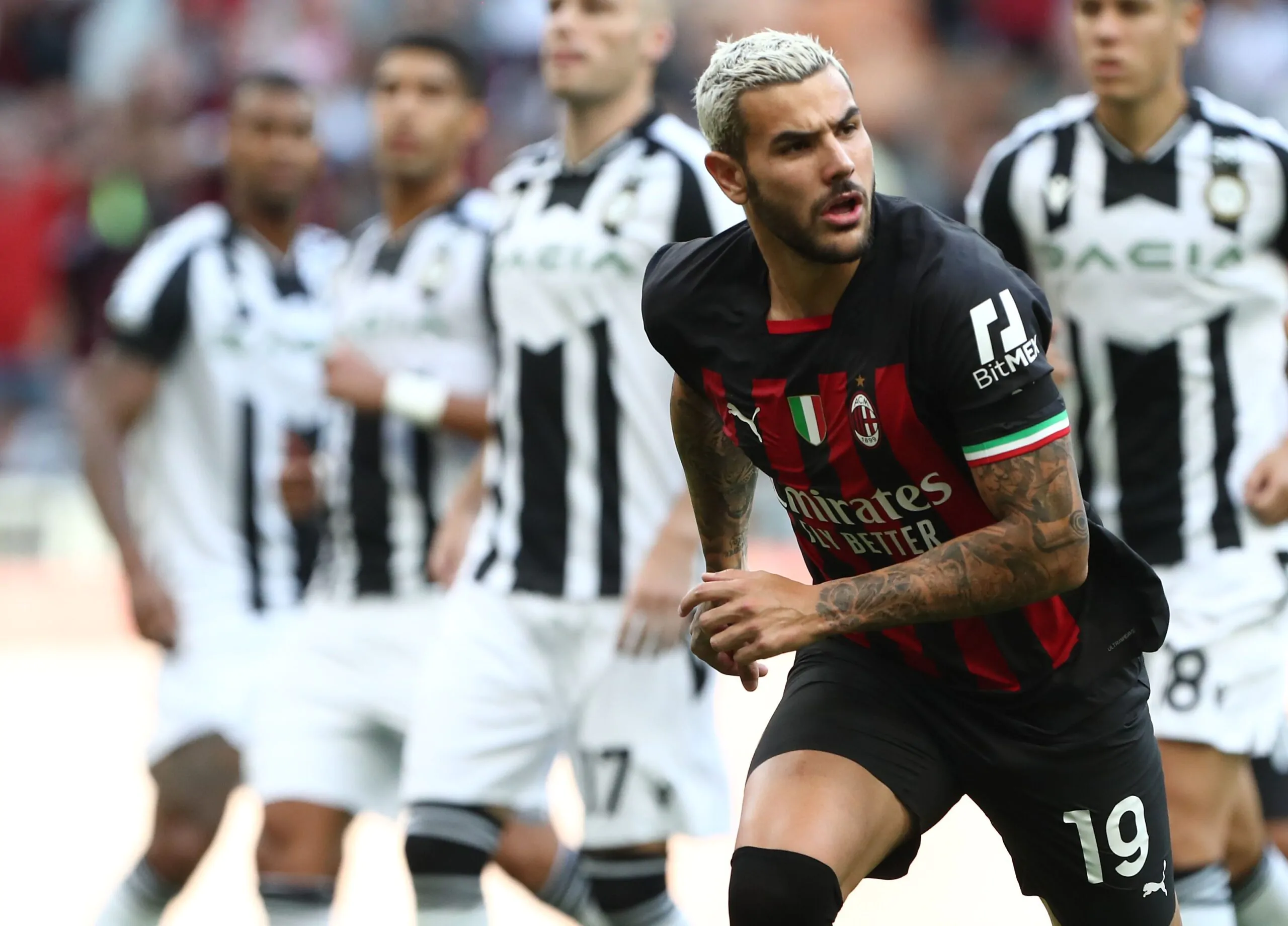 Milan, record in arrivo per Theo Hernandez: accadrà contro l’Atalanta