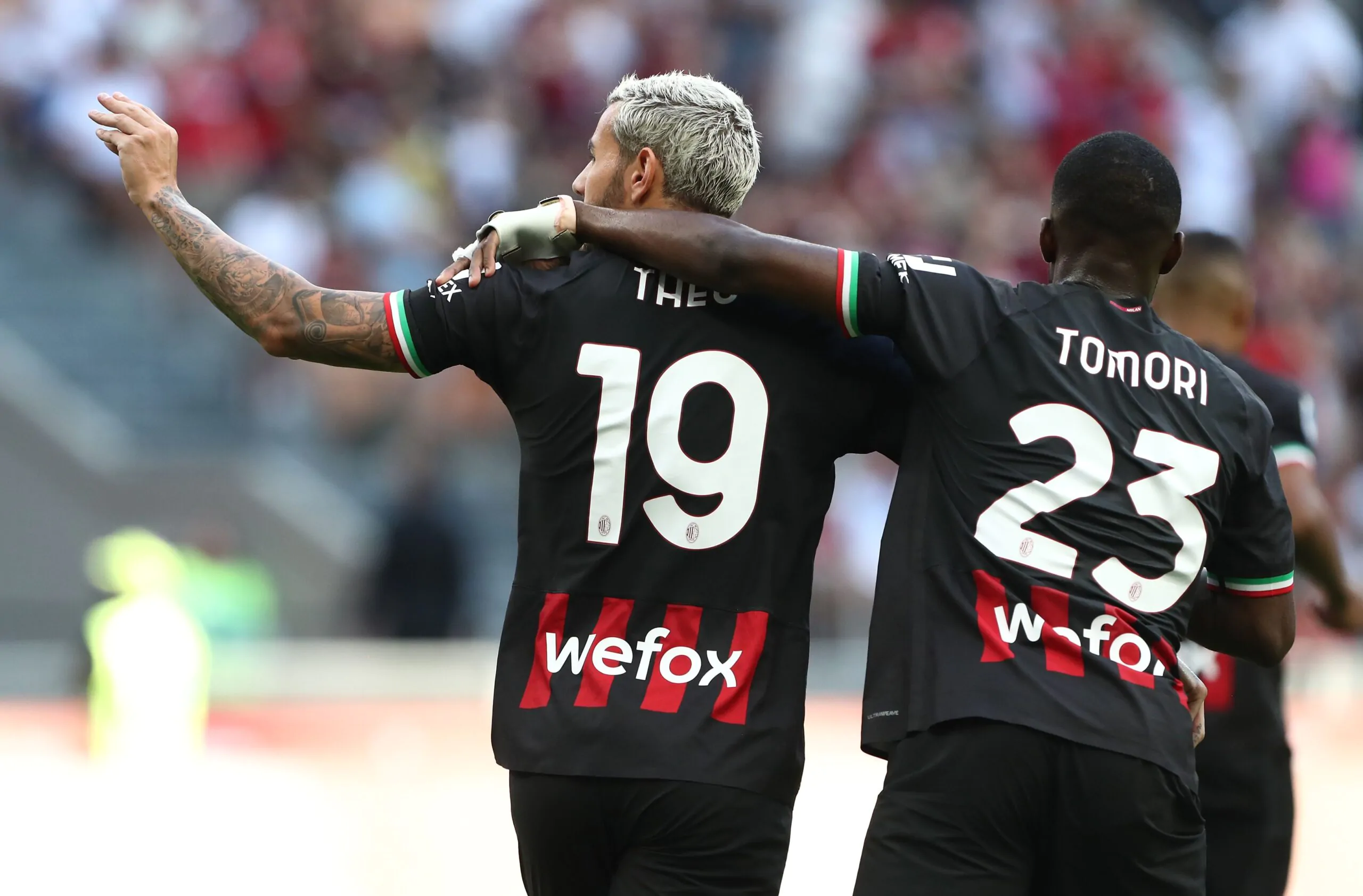 “Theo Hernandez è il migliore in quel ruolo!”: l’elogio dell’ex rossonero