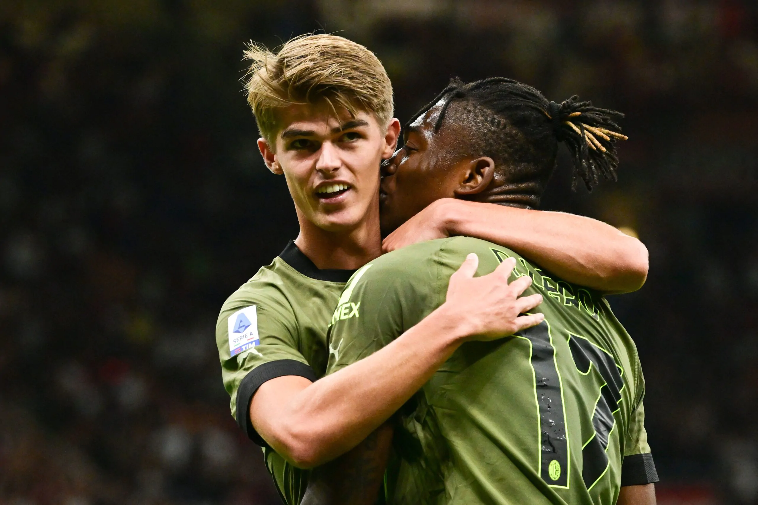 Che bel Milan a San Siro: bentornato Leao e benvenuto al predestinato Charles