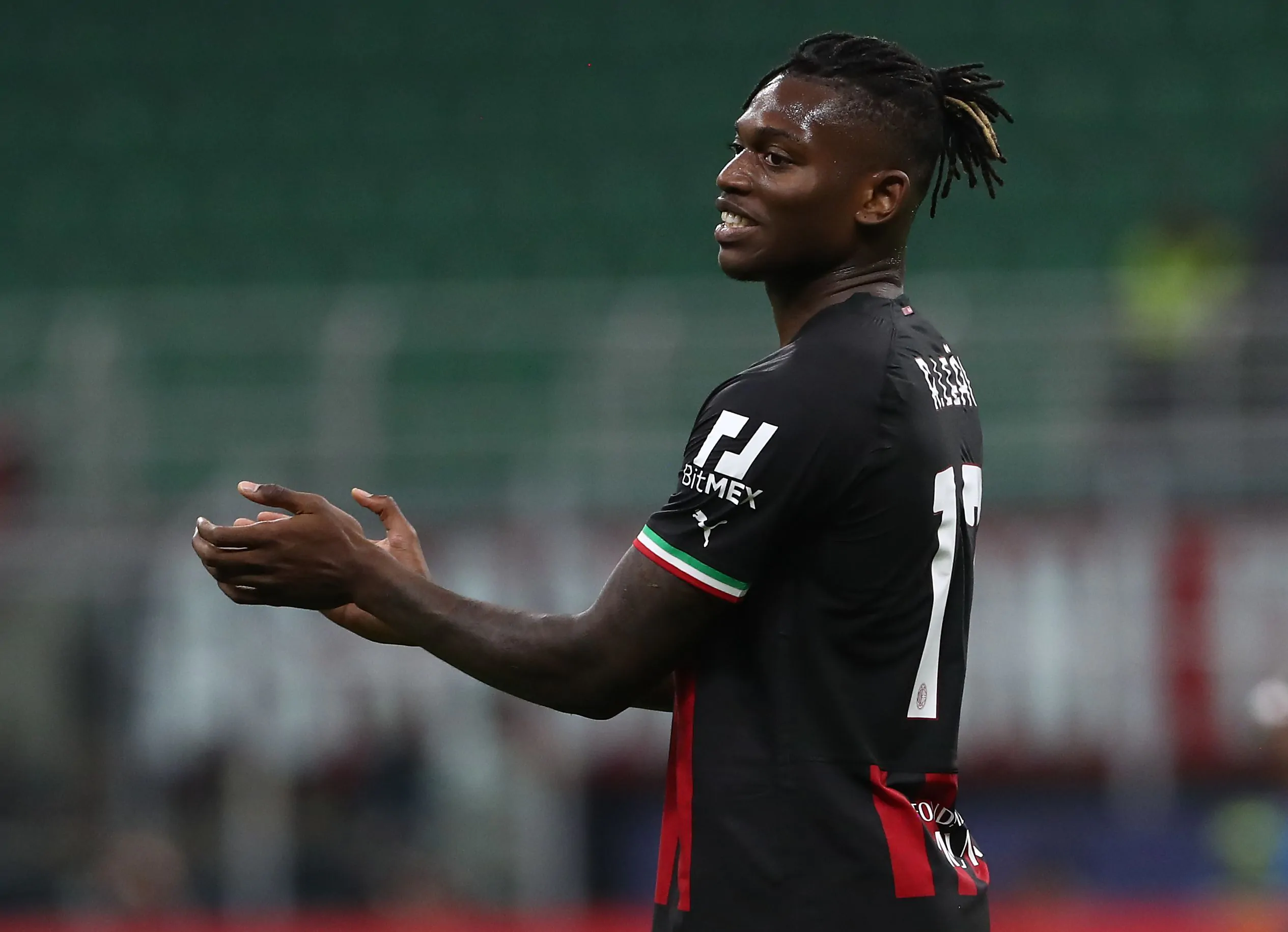 Calciomercato Milan, rifiutata una maxi offerta per Leao: la verità sul rinnovo