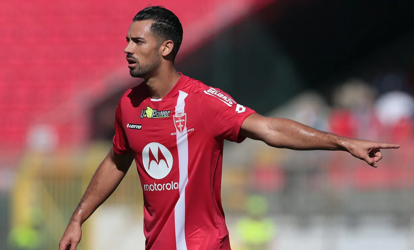 Pazzesco a Milano, Pablo Marì del Monza accoltellato in un centro commerciale