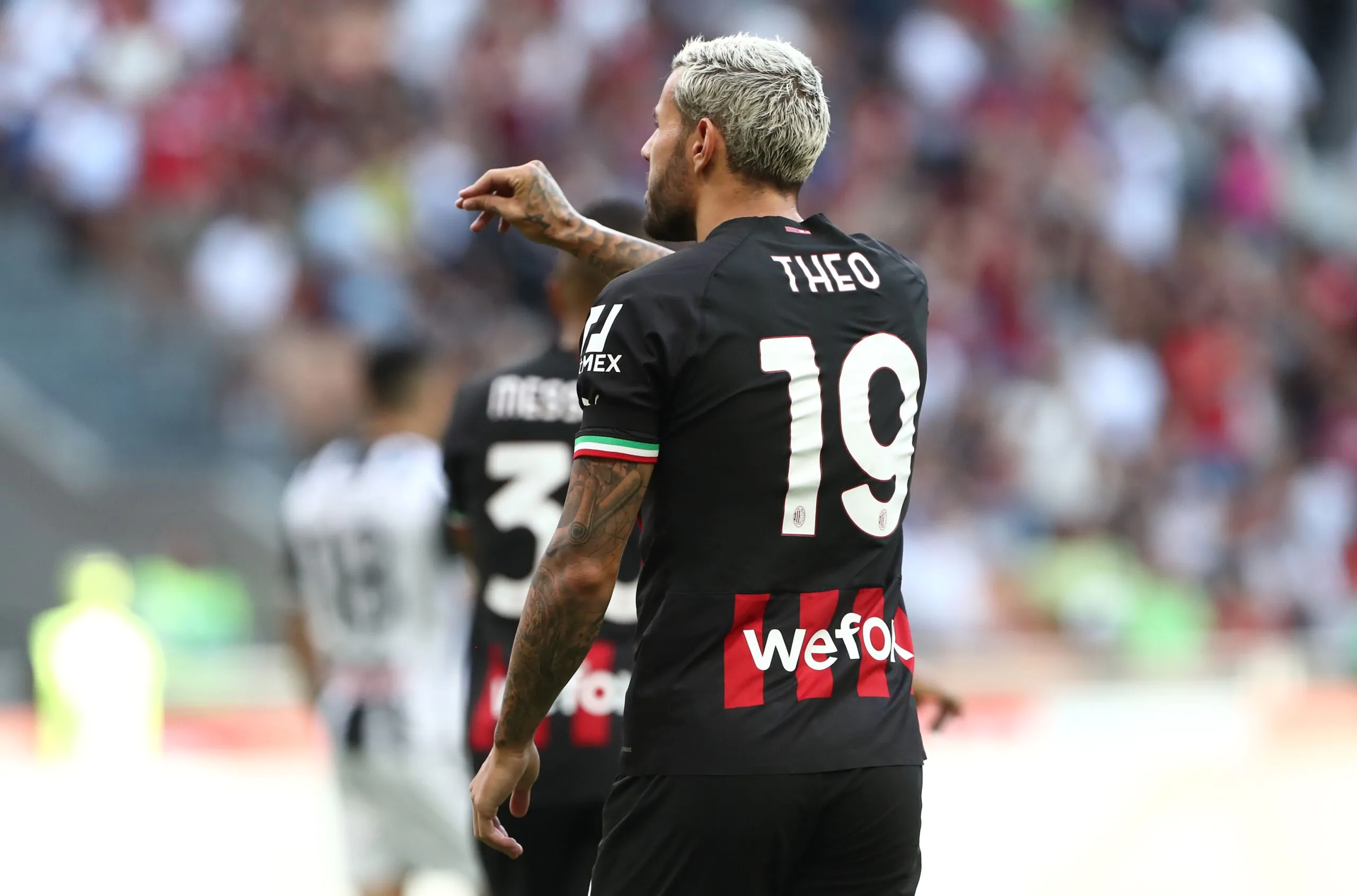 Theo Hernandez rivela: “Al Milan mi sento amato!”, poi la risposta sul futuro