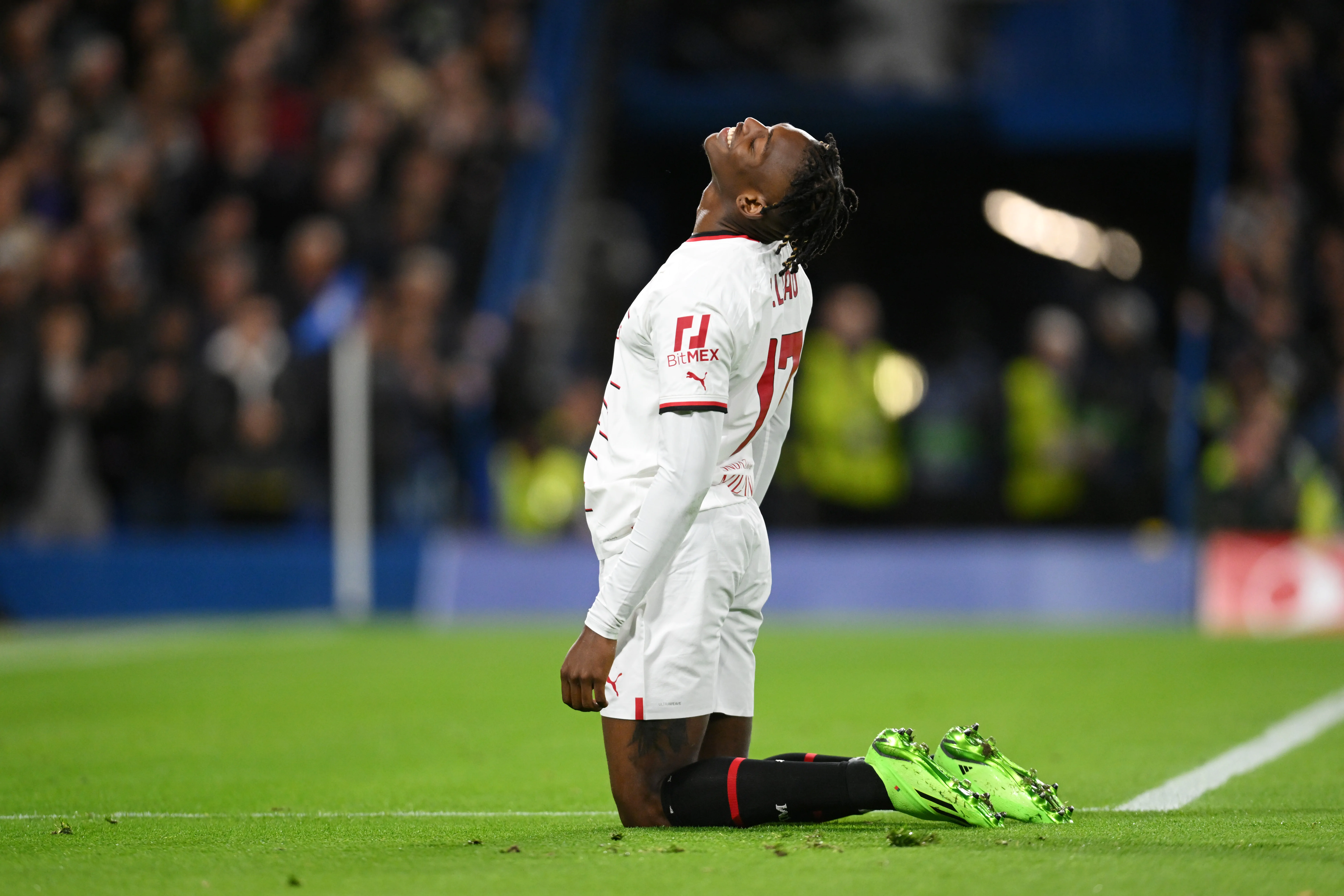 Multa Leao, arrivano importanti novità dal TAS: c’entra anche il Milan!