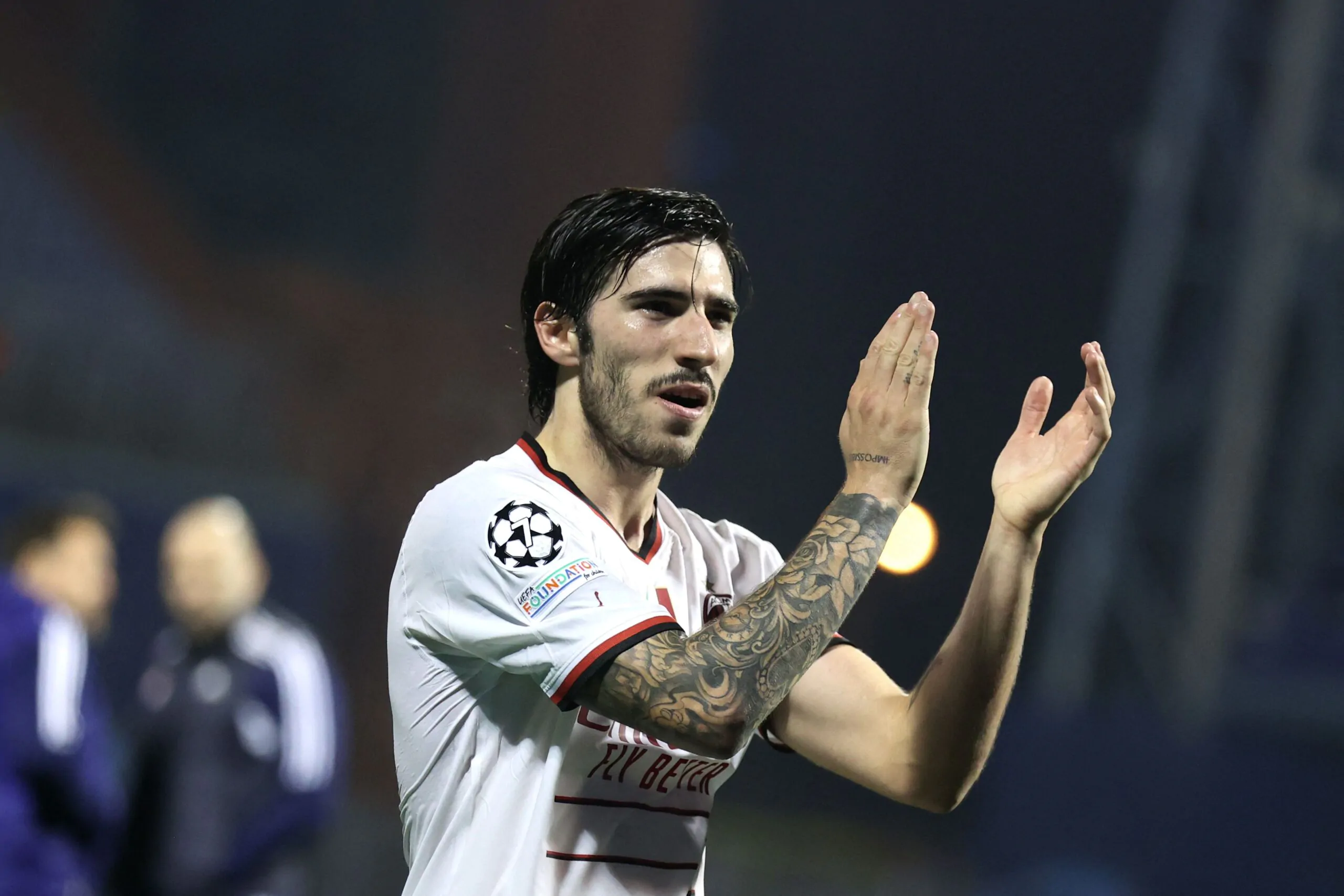 “Al Milan fino a fine carriera?”: la risposta di Tonali fa impazzire i tifosi rossoneri!