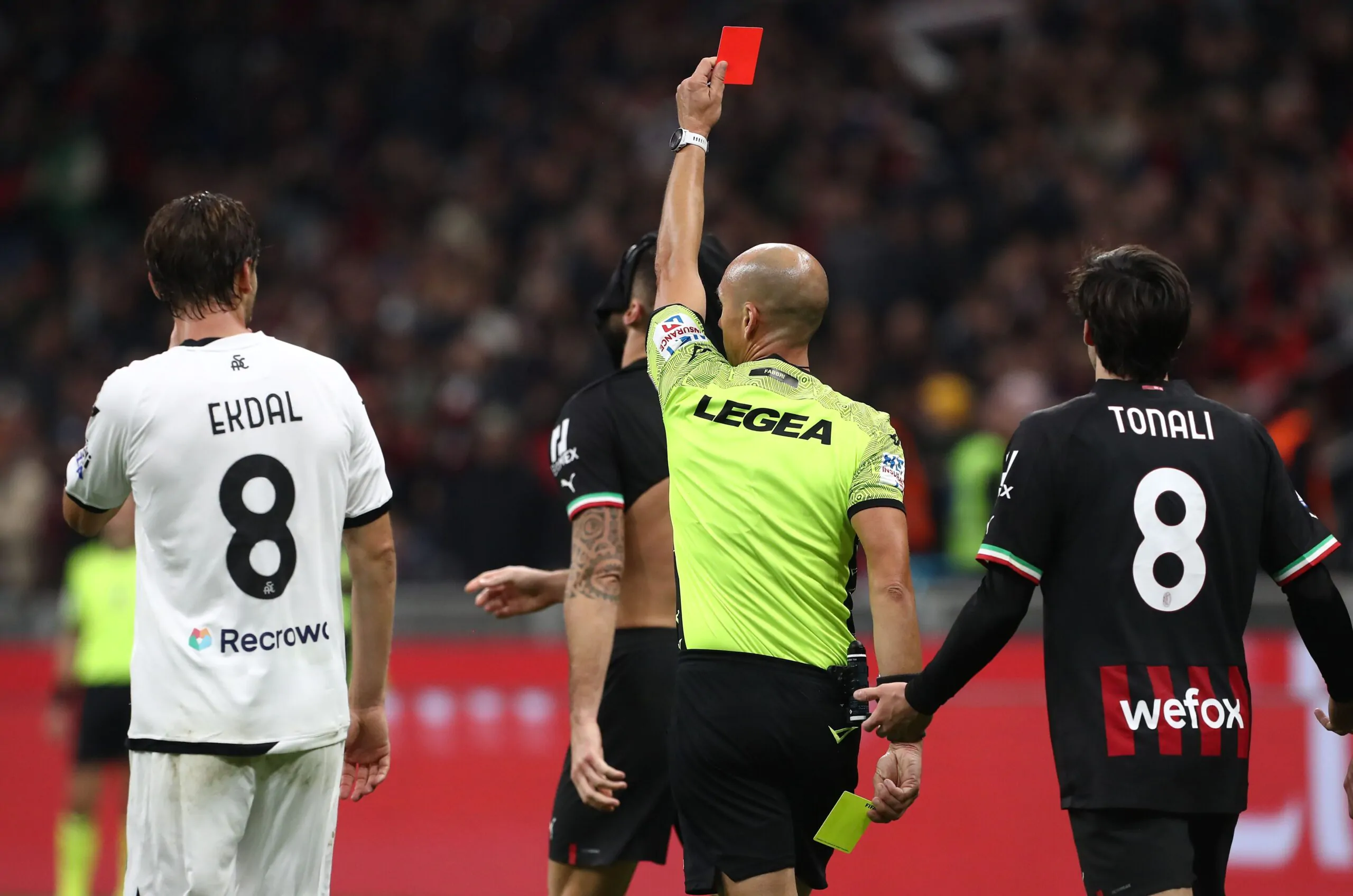 Milan-Spezia, polemiche contro Fabbri: “Gara condizionata”