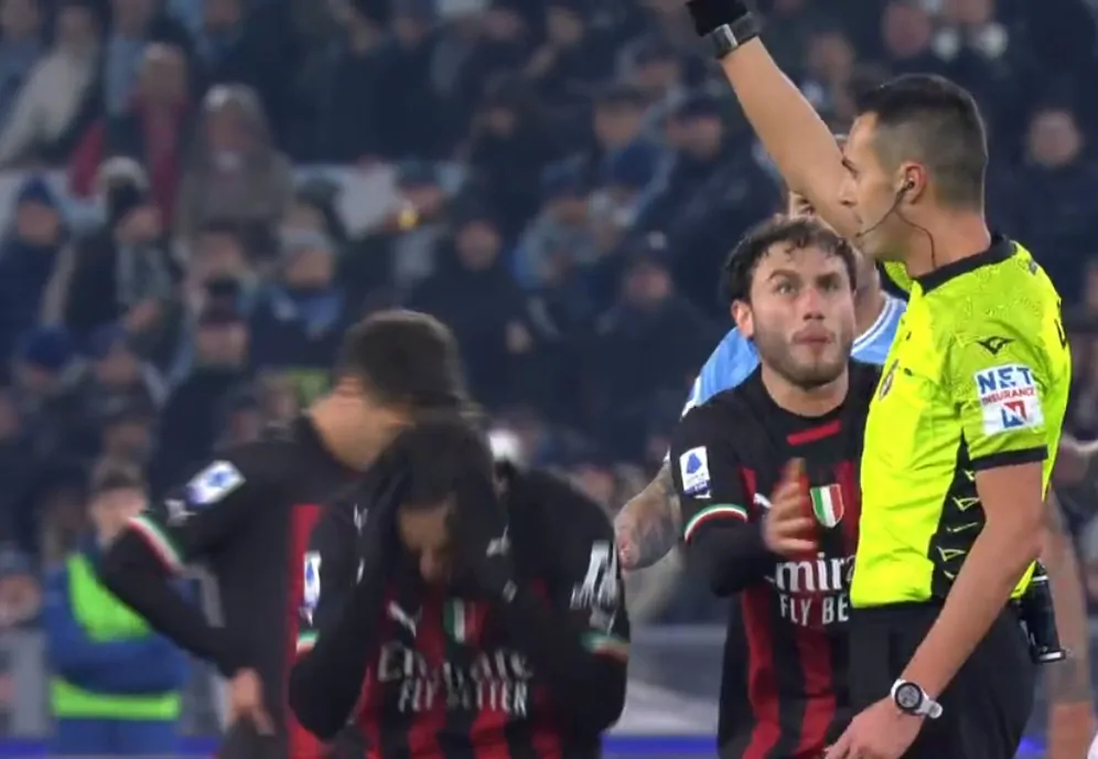 Brutte notizie per Pioli, era diffidato e salterà il Sassuolo: il Milan perde un altro titolarissimo!