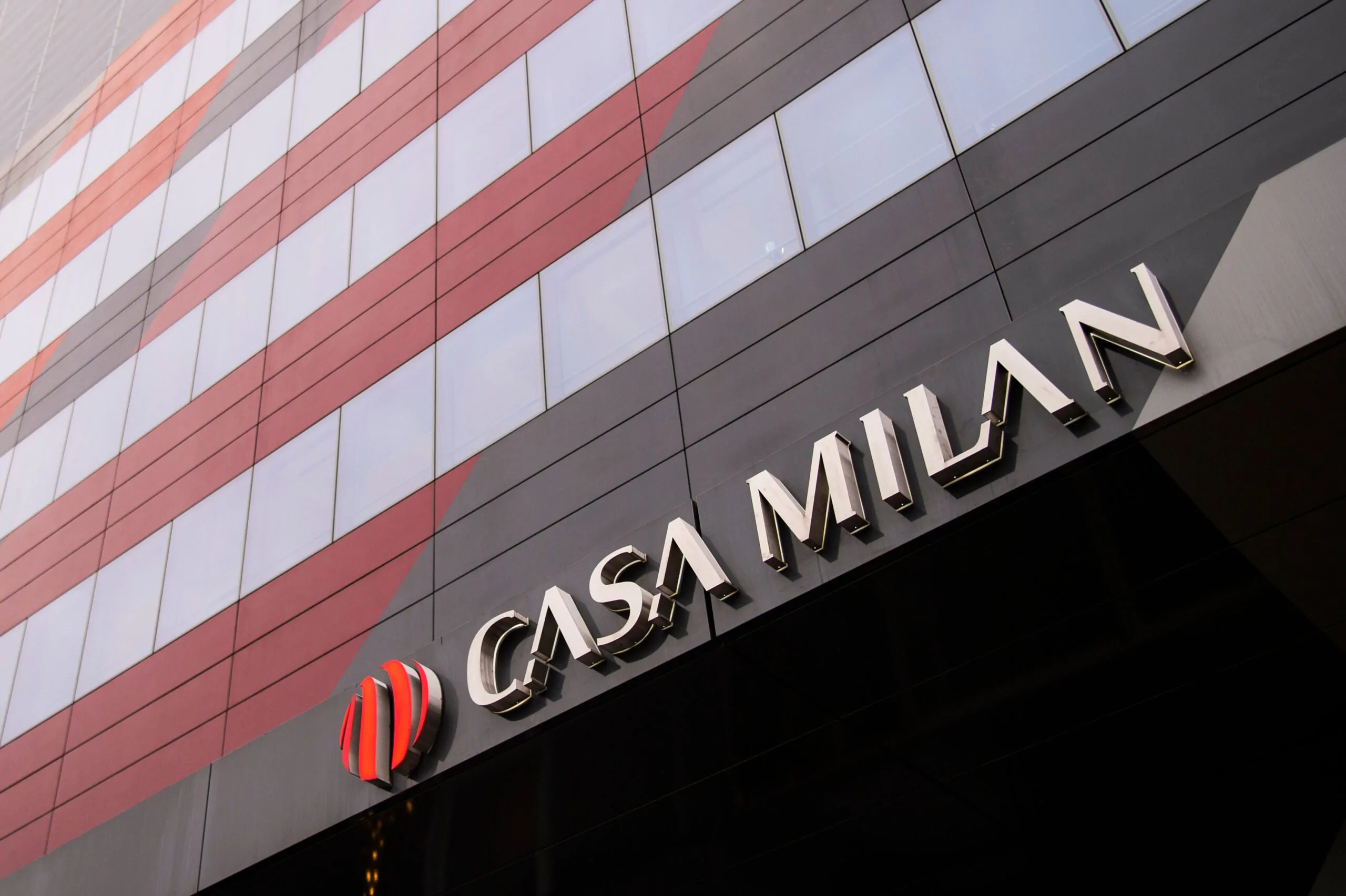 Maikel Oettle è il nuovo Commercial Director di AC Milan, il comunicato ufficiale!