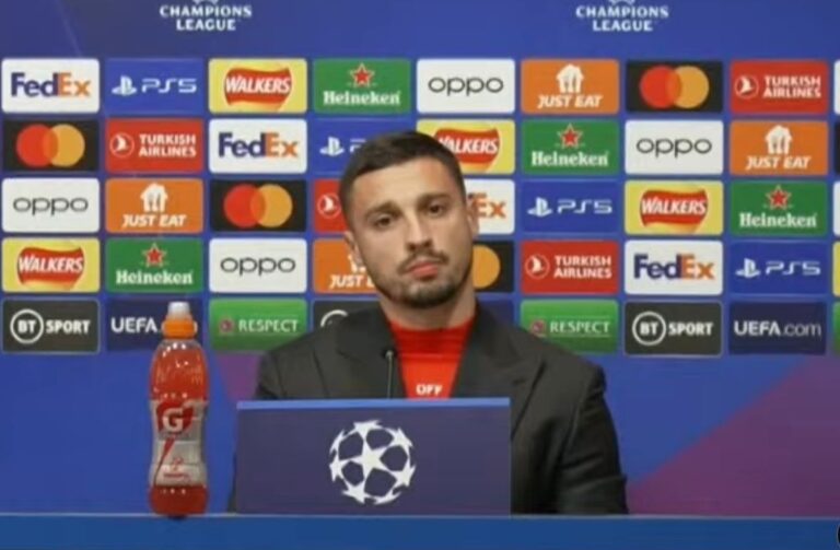 Krunic in conferenza stampa alla vigilia della Champions League