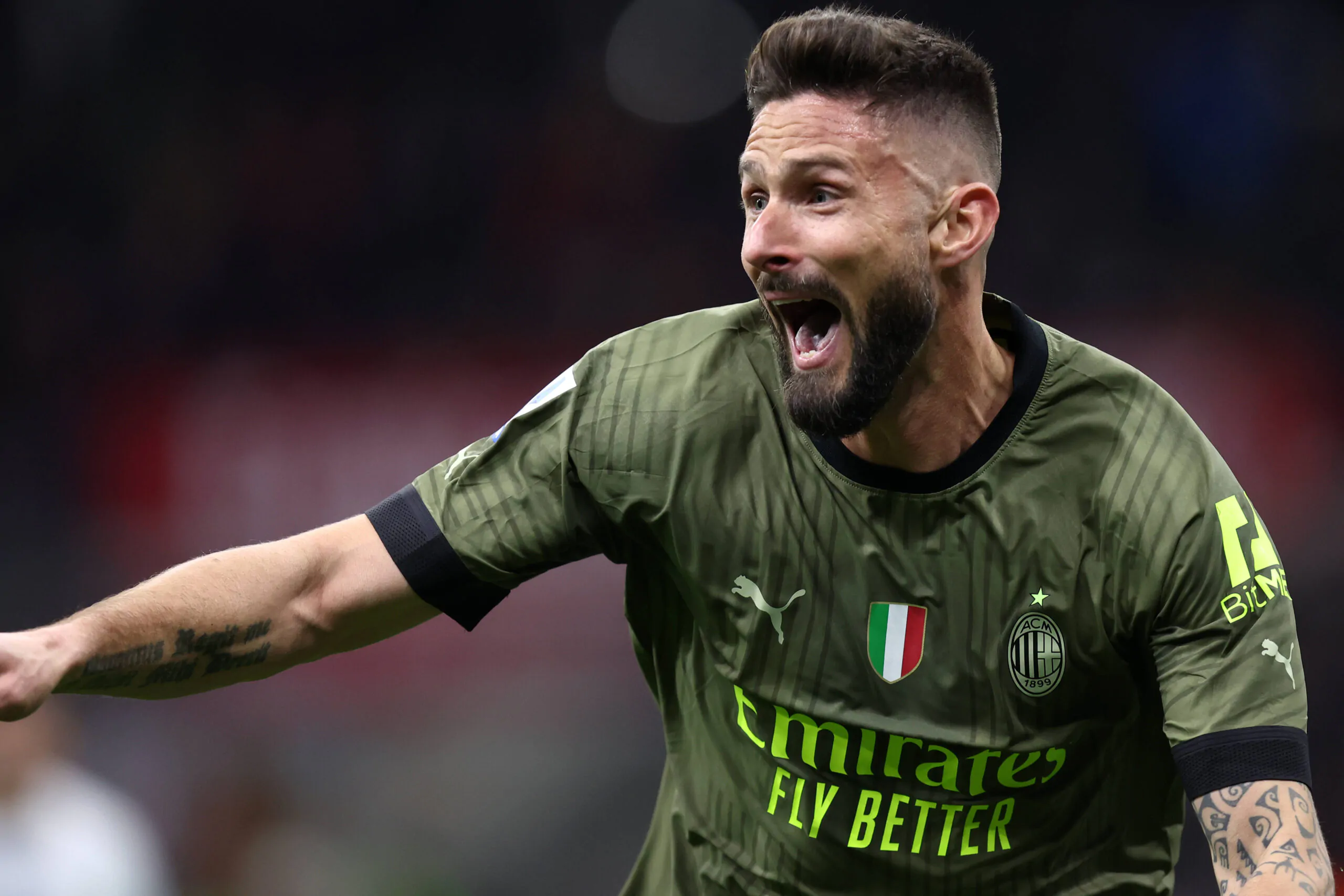 Giroud sfida l’Inter: “Vogliamo vincere la semifinale”, poi il commento sul campionato