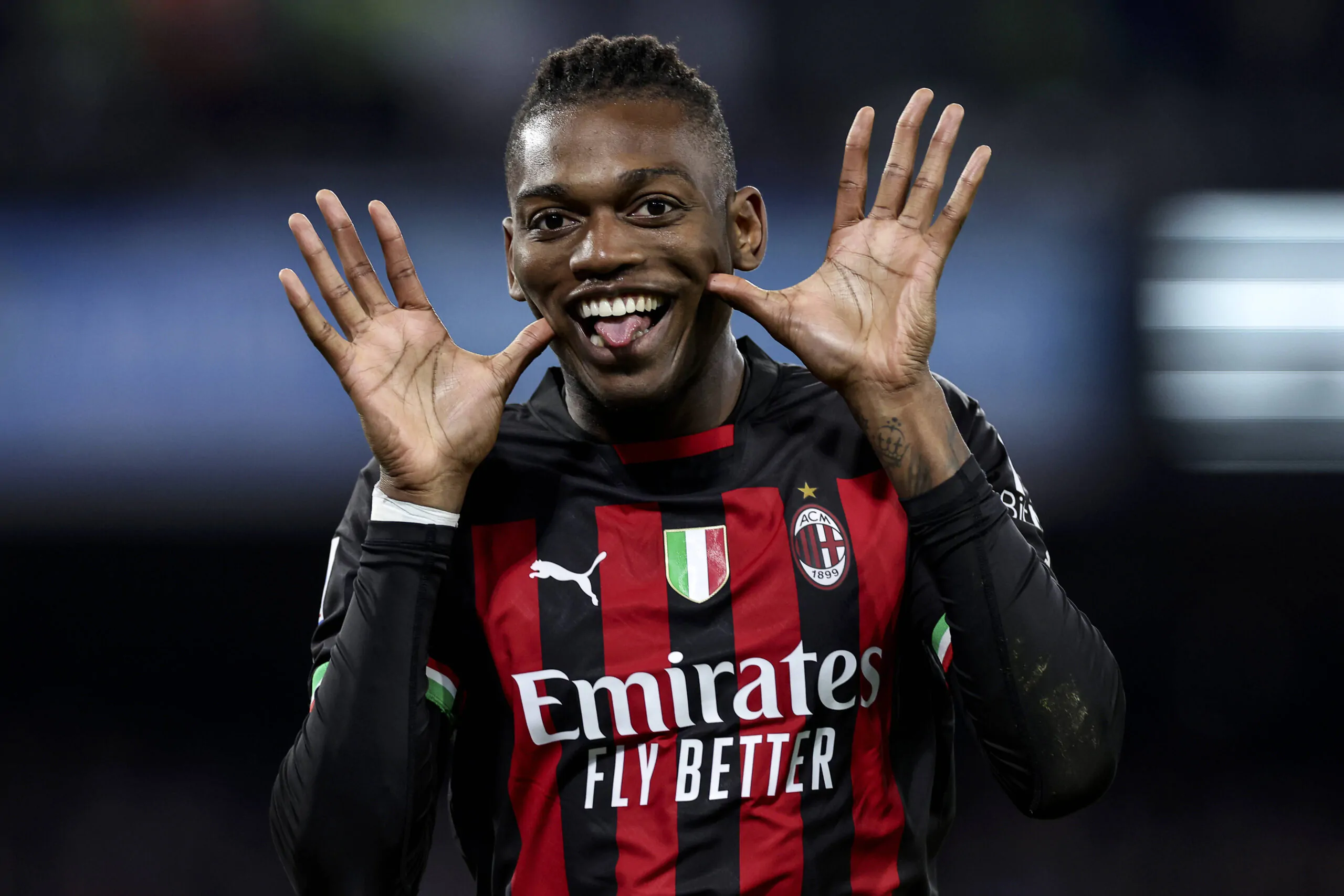 Svolta Leao, trovato l’accordo per il rinnovo con il Milan: cifre e dettagli