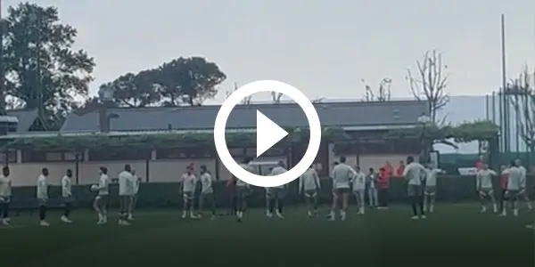 Leao in gruppo a Milanello: avete visto cosa fa? (VIDEO)