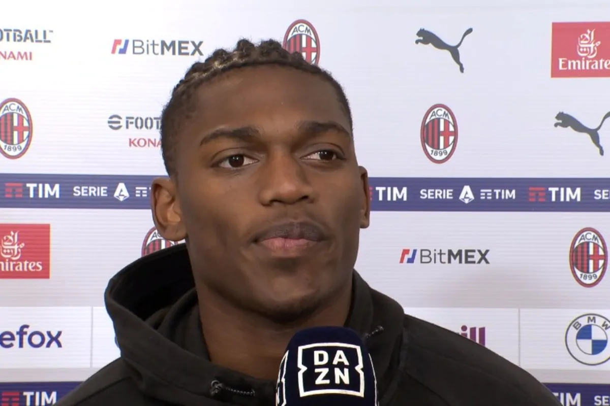 Leao: “Pioli mi ha fatto diventare il giocatore che sono”, poi la rivelazione su Ibrahimovic