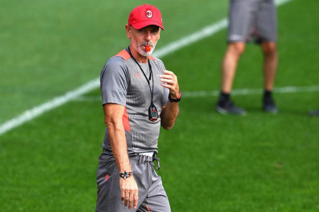 Il giocatore svolgerà il ritiro con il Milan