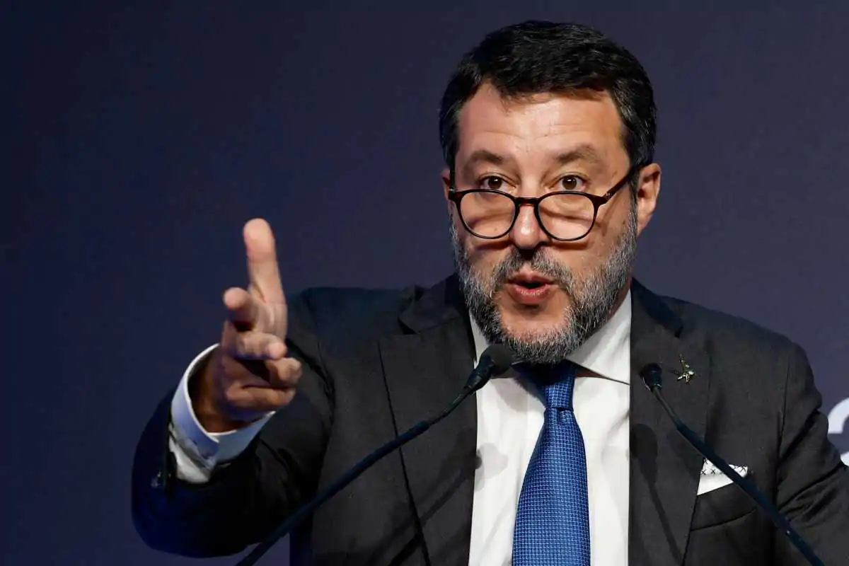 Salvini commenta le ultime partenze del Milan: “Mi piange il cuore”
