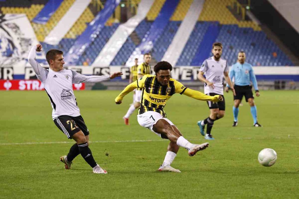 Openda si avvicina al Milan