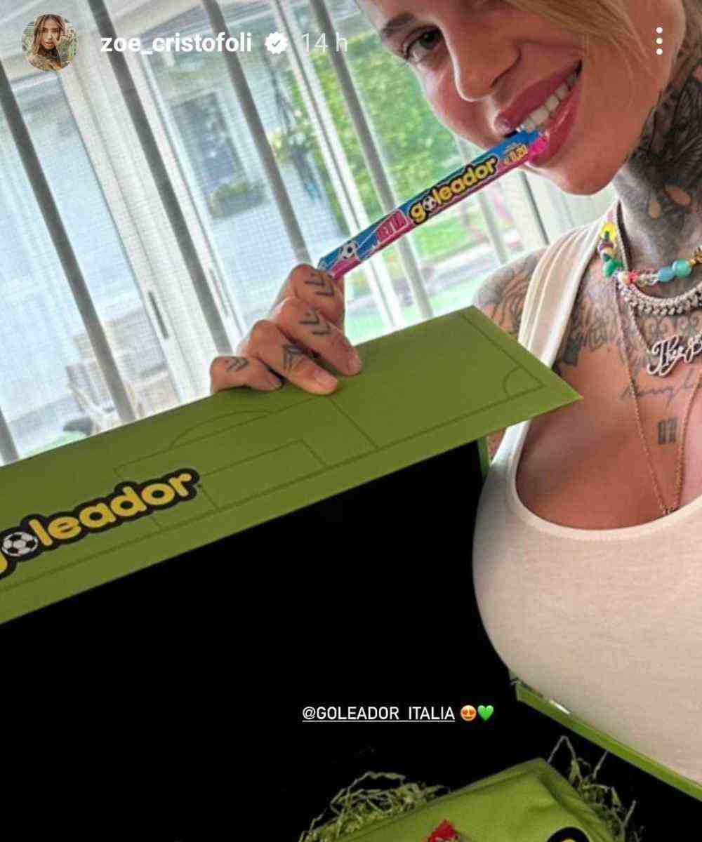 Zoe Cristofoli dà spettacolo sui social network