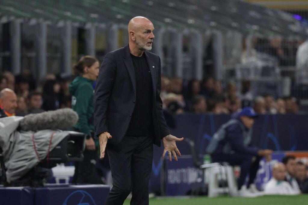 Milan, è derby di mercato con l'Inter