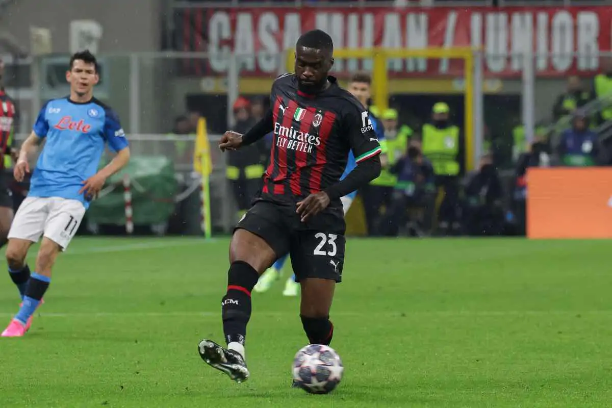 Tomori carica il Milan: “Dobbiamo tornare a vincere”, poi il commento su Maldini