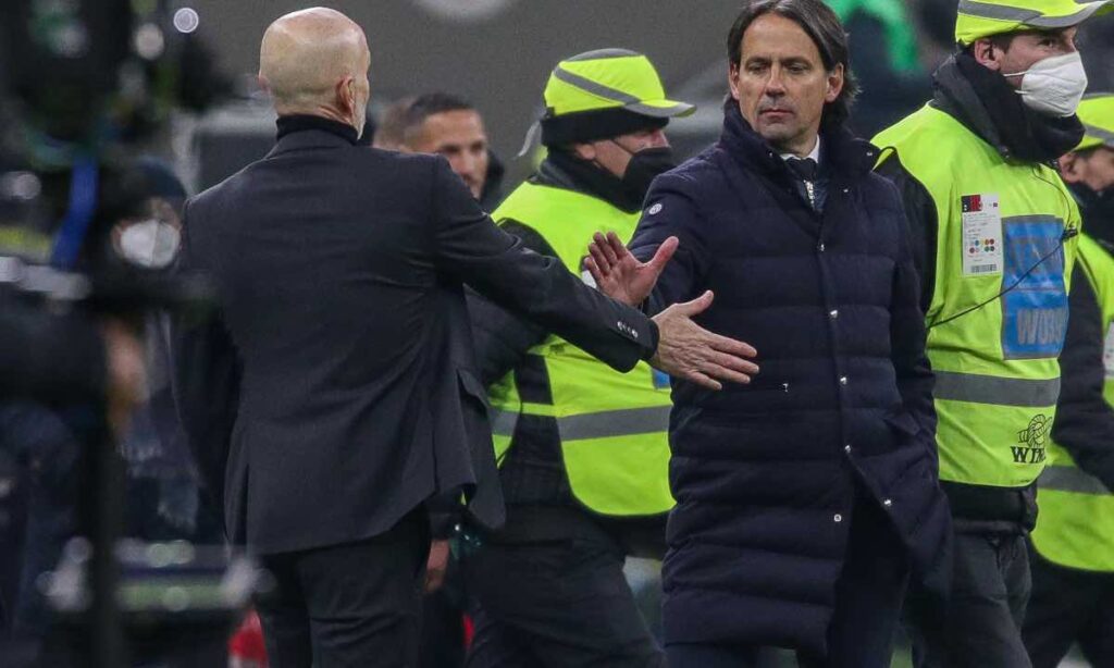 Pioli e Inzaghi che si stringono la mano