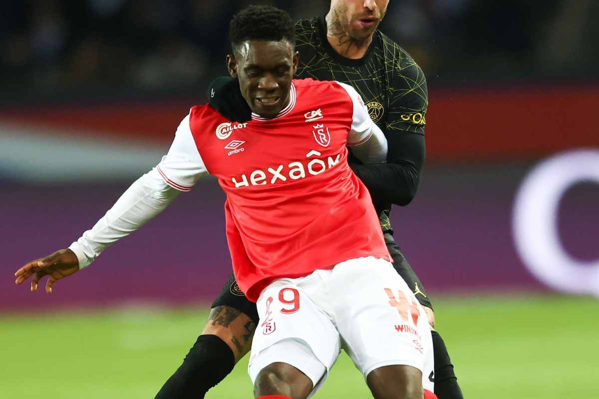 Duello Inter-Milan per un obiettivo di mercato