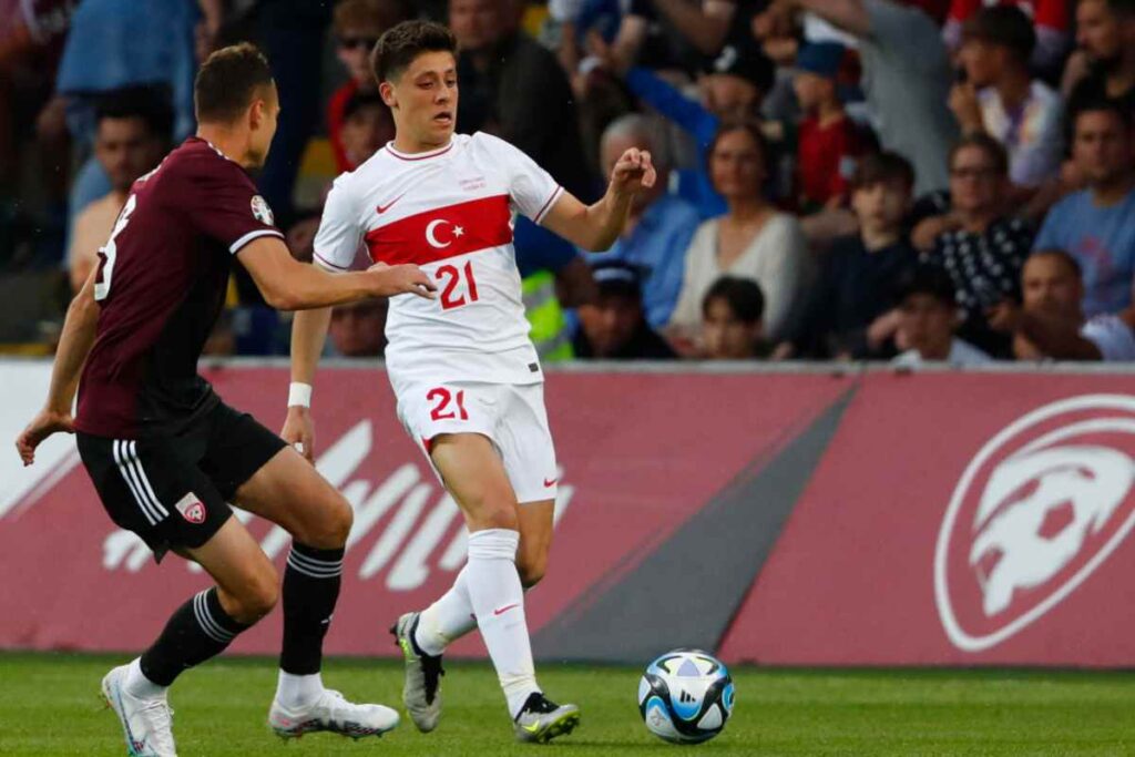 Guler con la nazionale turca