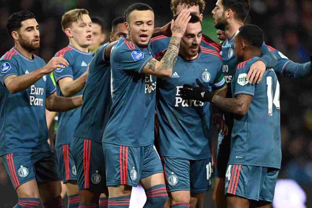 Nuova idea per la difesa dal Feyenoord