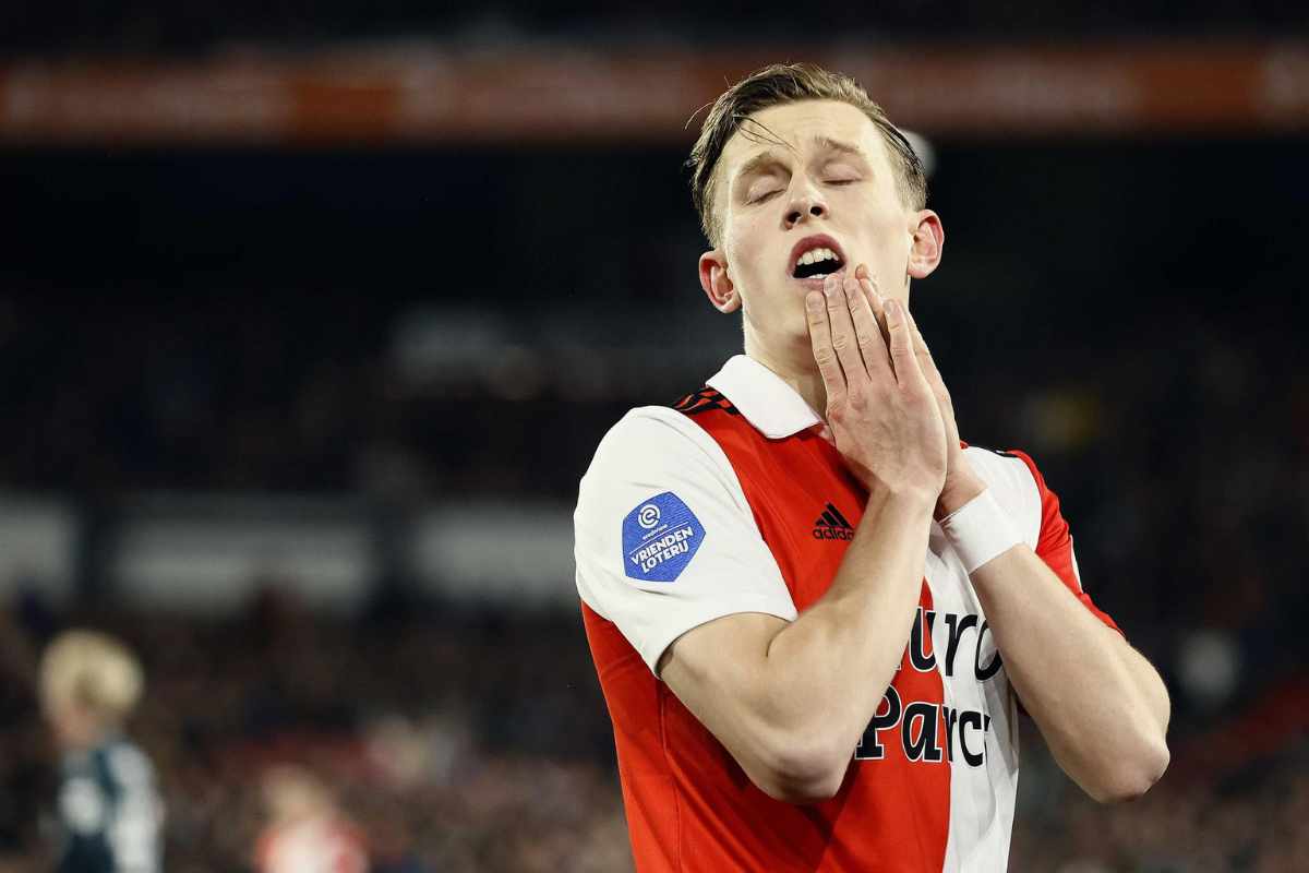 Nuova idea per la difesa dal Feyenoord