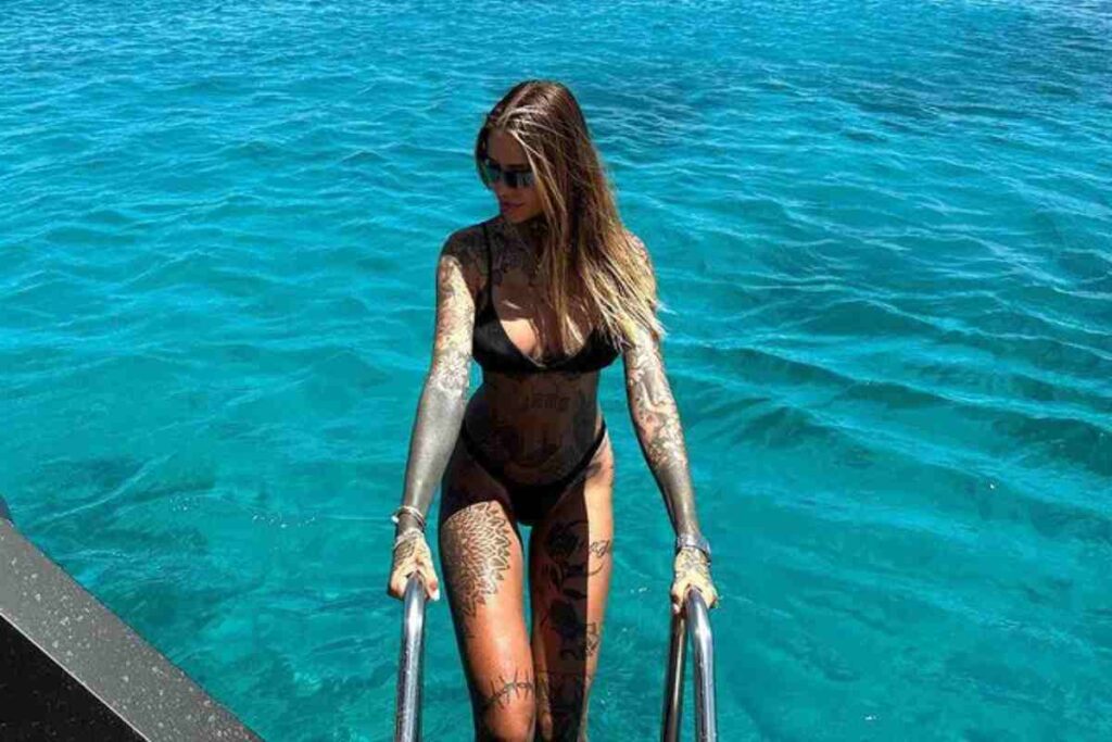 Zoe Cristofoli incontenibile: che corpo!