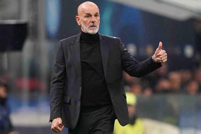 Pioli saluta Caldara, il difensore del Milan verso la cessione all'Hellas Verona