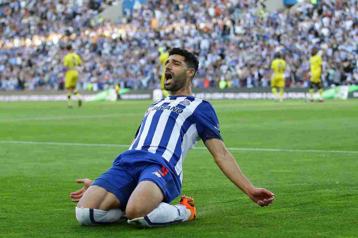 Calciomercato, derby tra Milan e Inter per Taremi