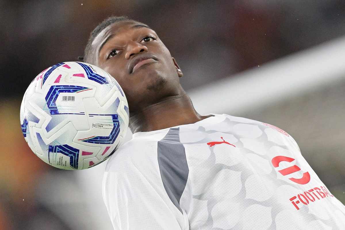 Leao fuori dai 30 per il pallone d'oro? Il commento deciso di Pioli