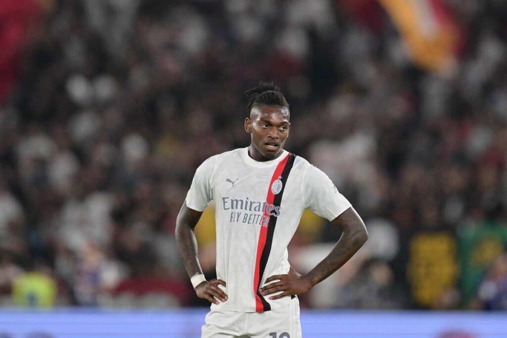 cori del milan contro la juve