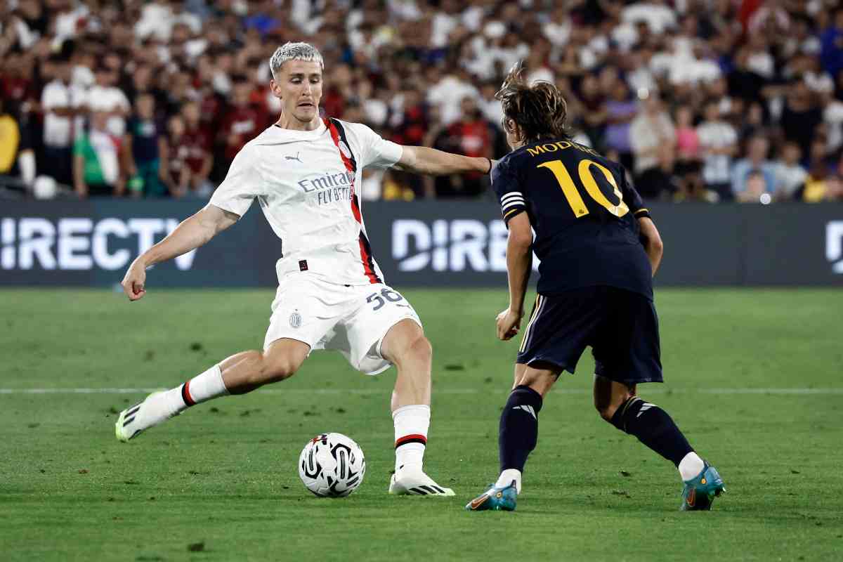 Saelemaekers e Modric 