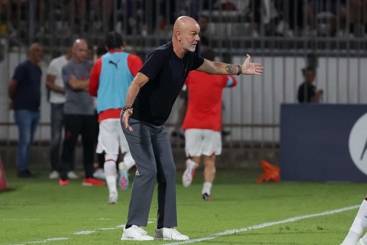 Pioli lancia una frecciata all'attaccante 