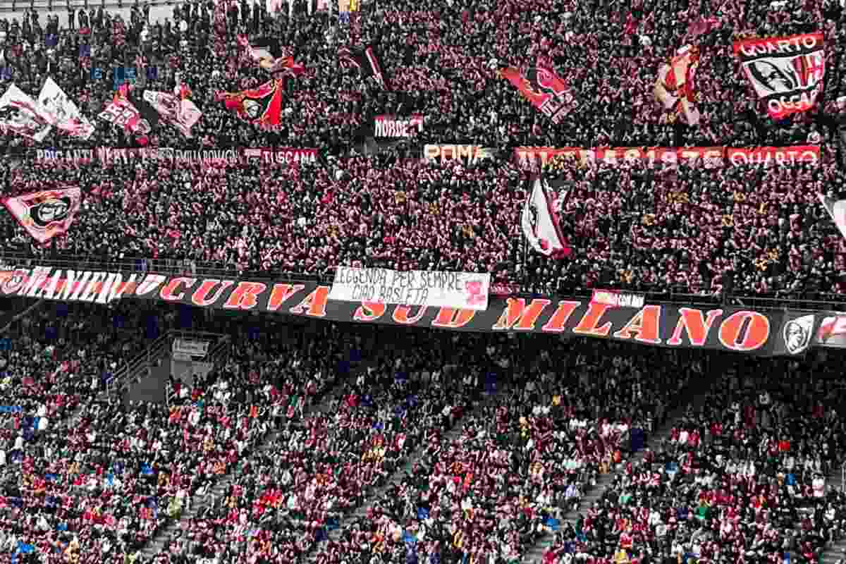 La Curva Sud ricorda Lodetti 