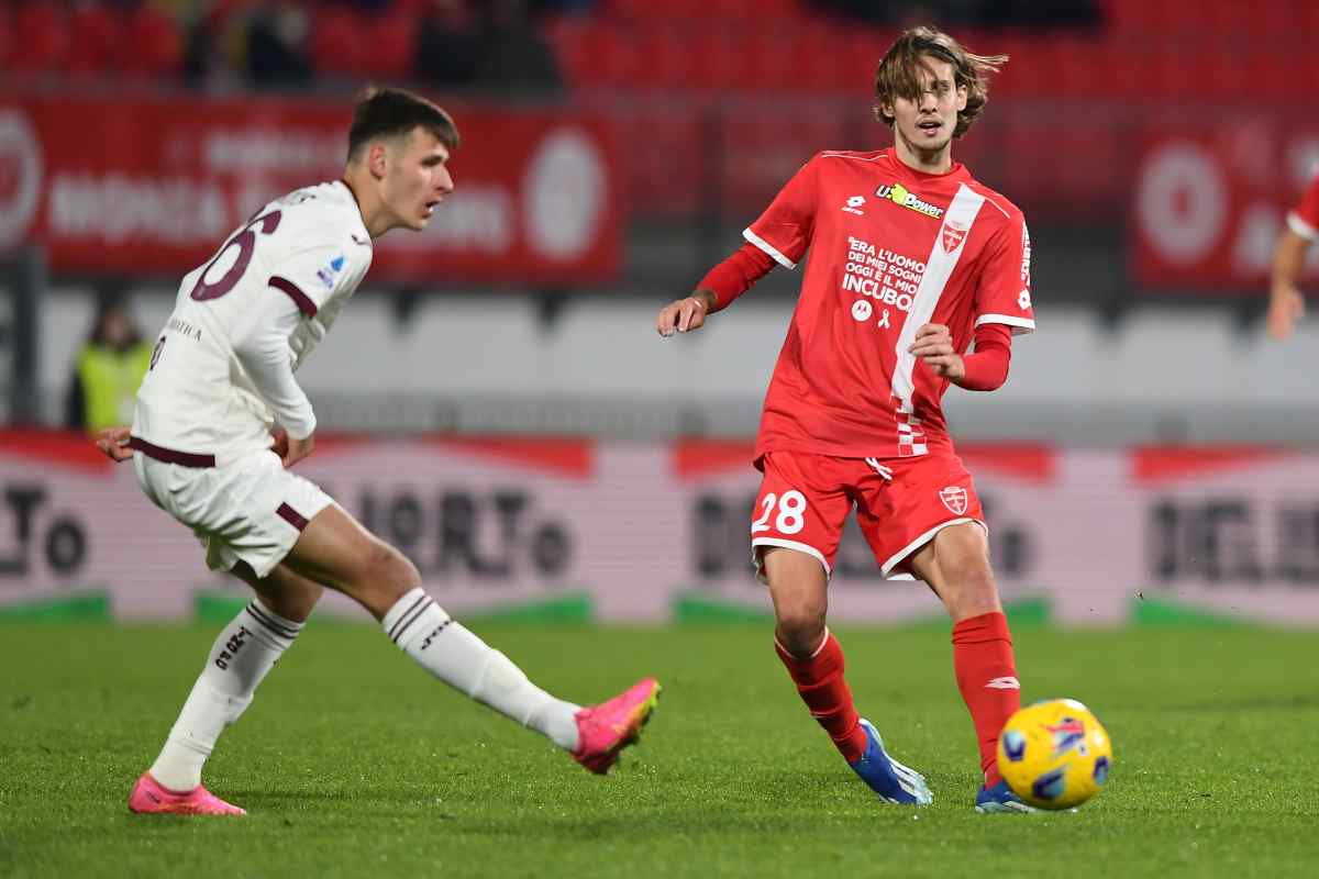 Il club stoppa i piani del Milan