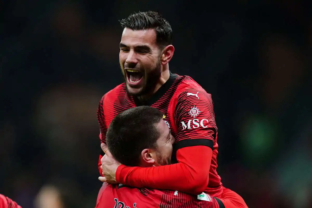 Theo Hernandez elogia Jimenez