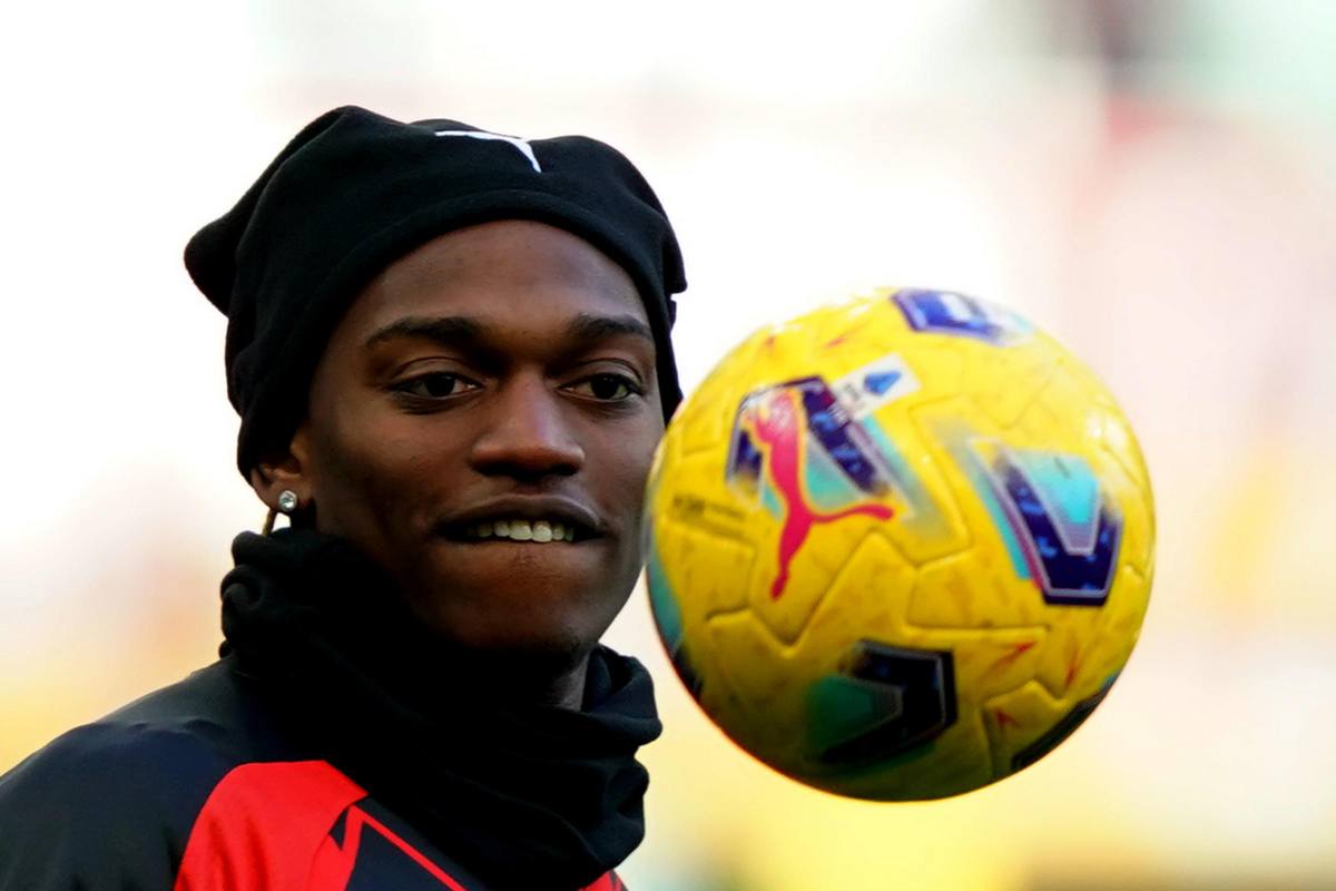 Milan, grande gioia per Leao