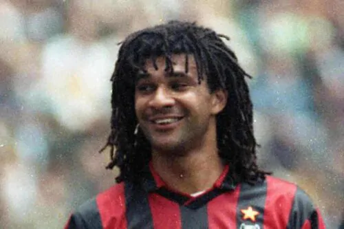 Un giocatore del Milan paragonato a Gullit