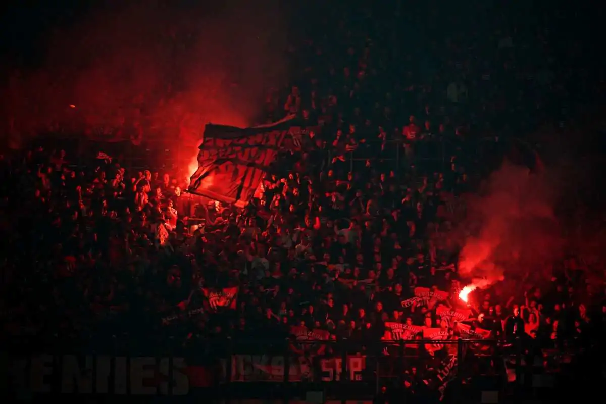 Milan-Slavia Praga, parte l'allerta