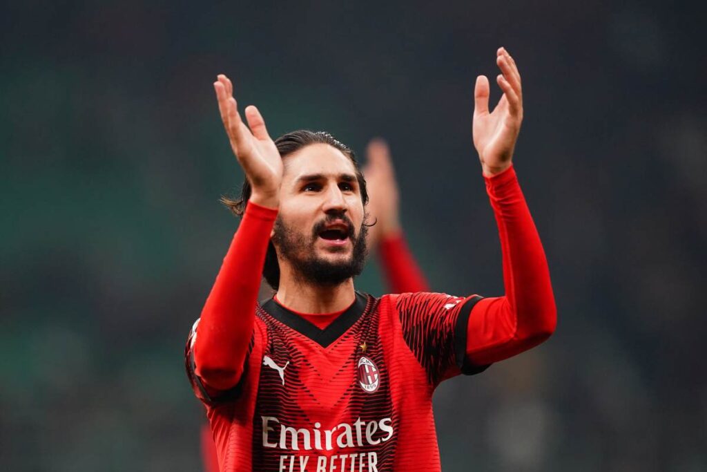 Adli manga un messaggio al Milan