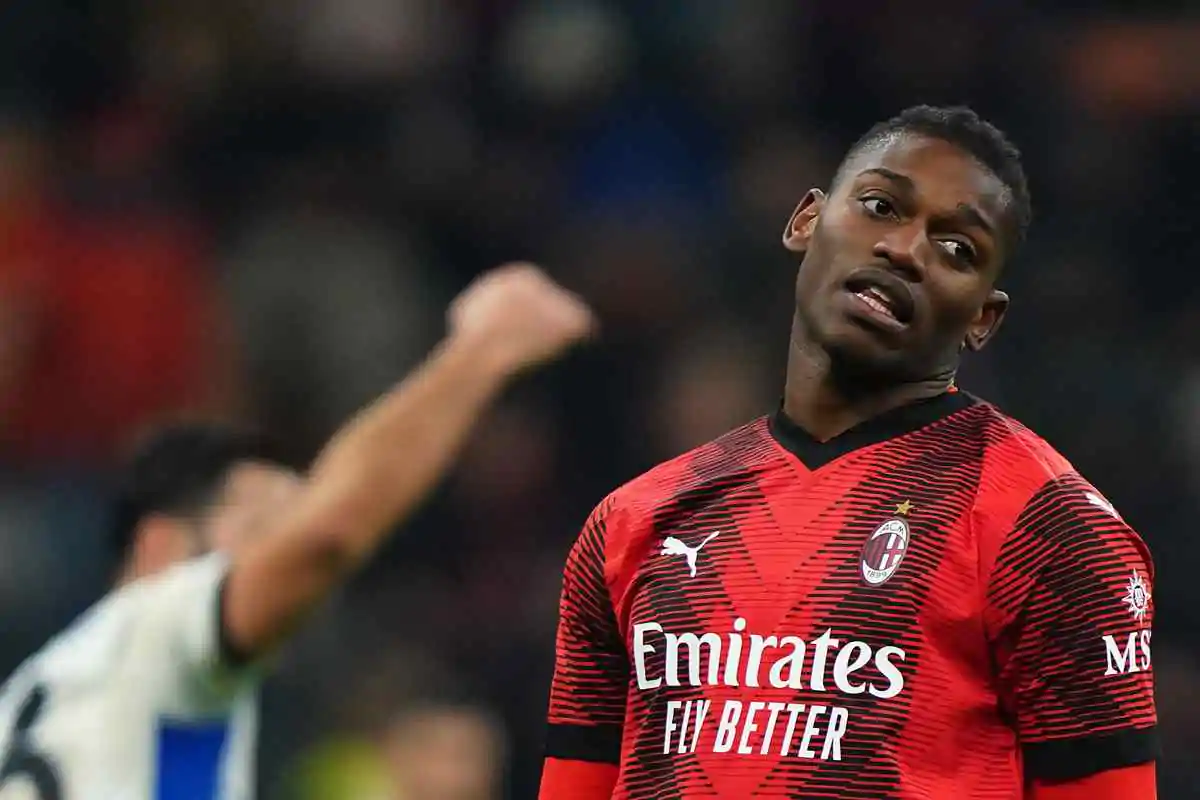 Leao, il Milan ora trema: pronta un'offerta da capogiro