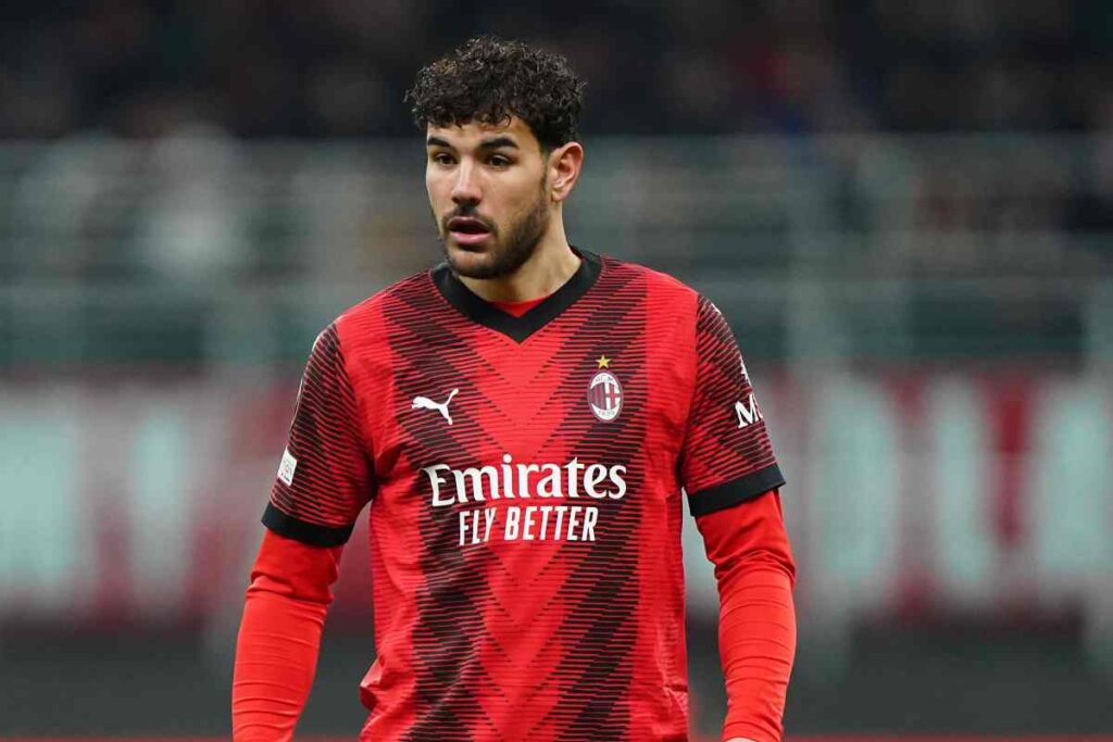 Siparietto tra Theo Hernandez ed il figlio nel prepartita