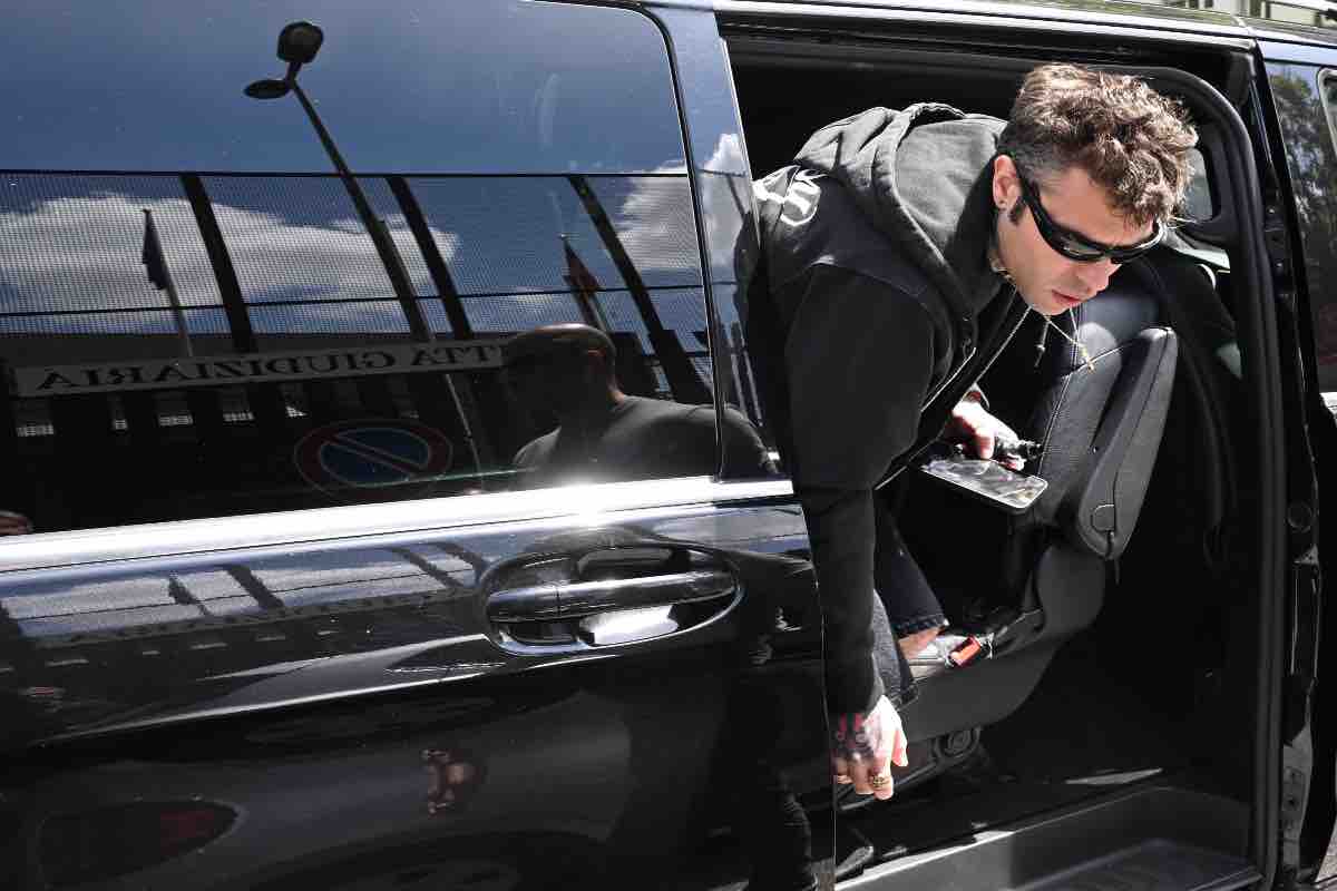 Fedez al centro di una rissa con ultra del Milan