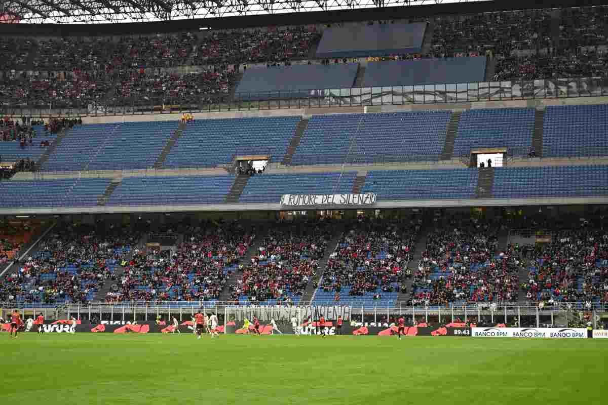 La Curva Sud manda un messaggio