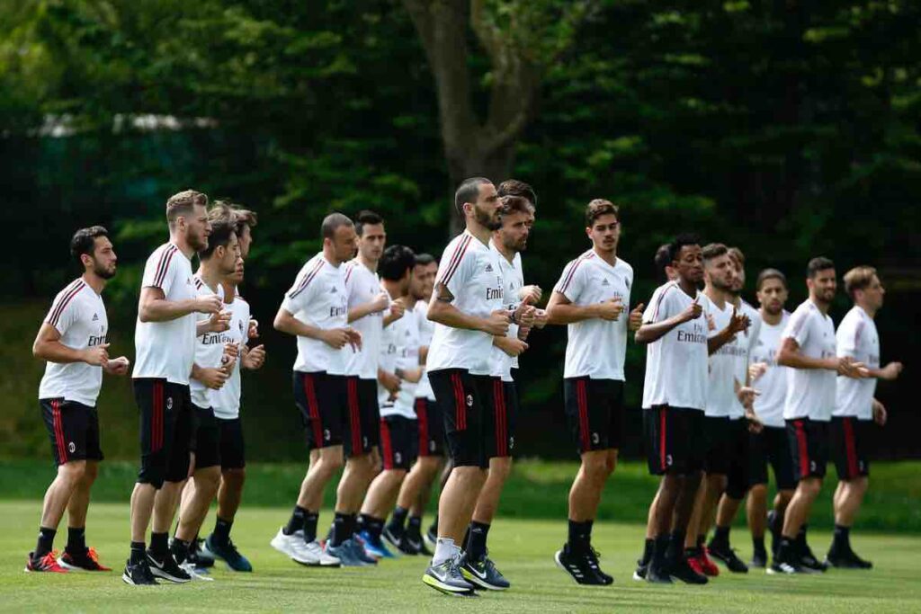 ex rossonero si ritira