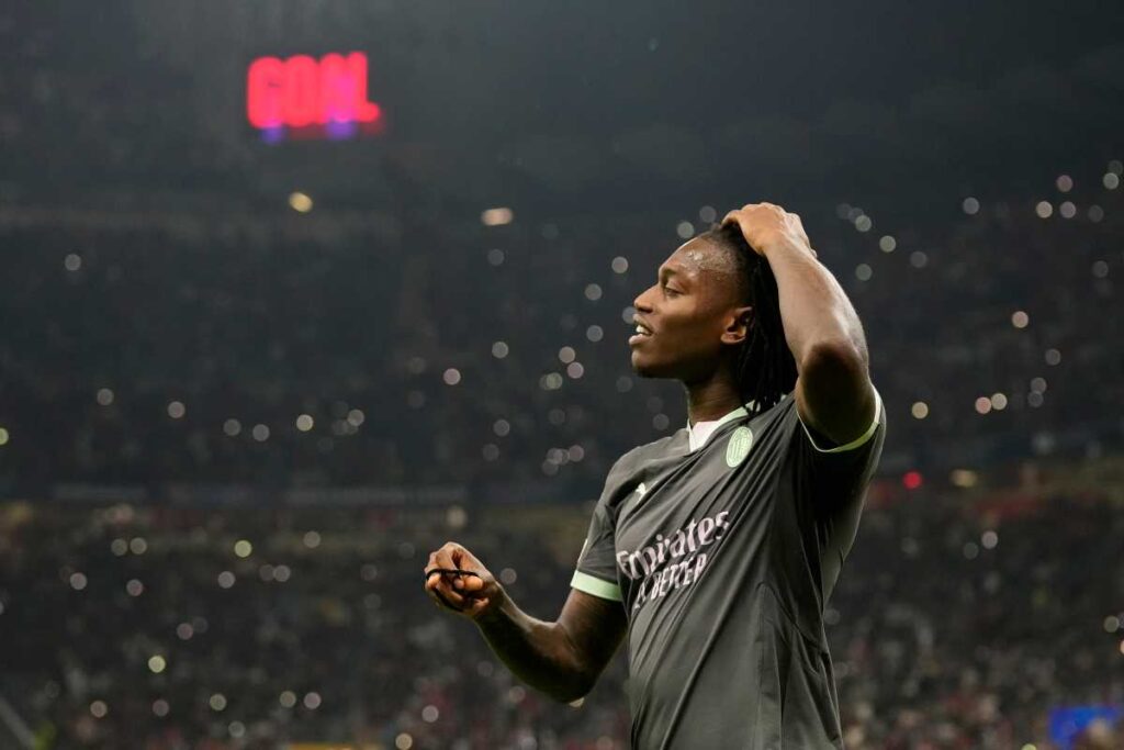 Leao in campo a San Siro