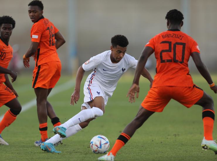 Banzuzi in campo con l'Olanda